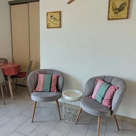アパート Papillon Avec Piscine Et Vue