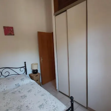 Papillon Avec Piscine Et Vue Апартаменты *