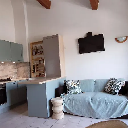 Апартаменты Papillon Avec Piscine Et Vue